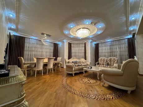 4-комнатная квартира, 190 м², 28 May: 629 000 ₼ 2