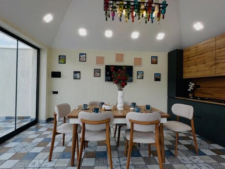 4 otaqlı həyət evi/bağ evi - Bilgəh q. - 250 m²