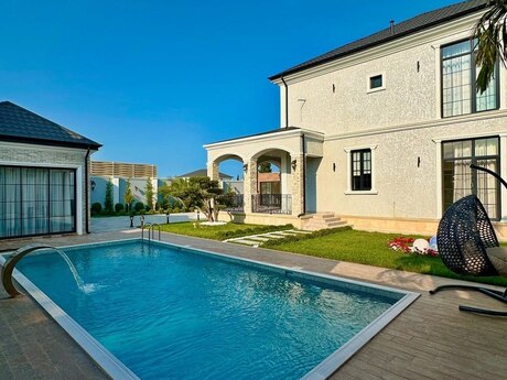 5 otaqlı həyət evi/bağ evi - Mərdəkan q. - 350 m²