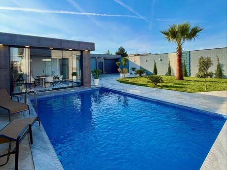 4 otaqlı həyət evi/bağ evi - Mərdəkan q. - 250 m²