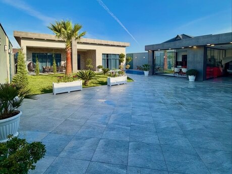 4 otaqlı həyət evi/bağ evi - Mərdəkan q. - 250 m²