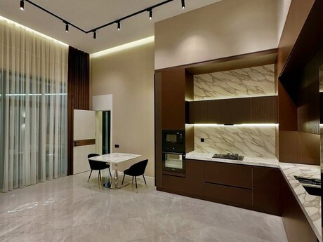 4 otaqlı həyət evi/bağ evi - Mərdəkan q. - 250 m²
