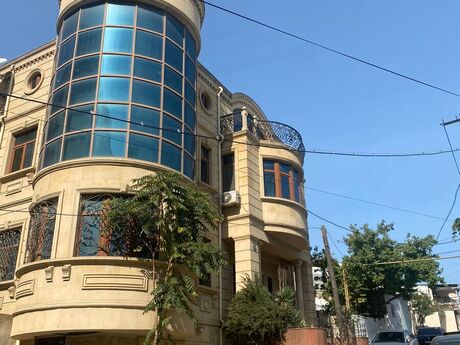 Elan №5760925 - Bakı, 28 May m., 6 otaqlı, 250 m²