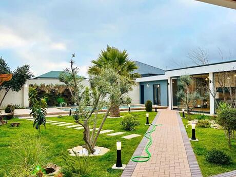 5 otaqlı həyət evi/bağ evi - Mərdəkan q. - 300 m²