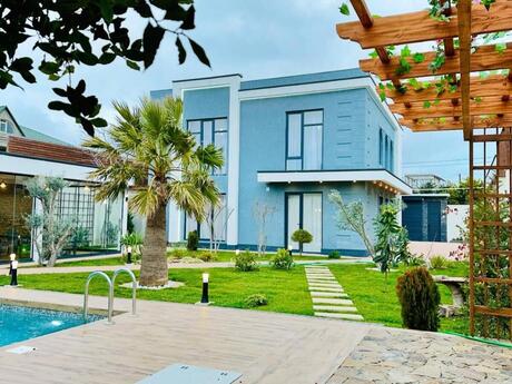 5 otaqlı həyət evi/bağ evi - Mərdəkan q. - 300 m²