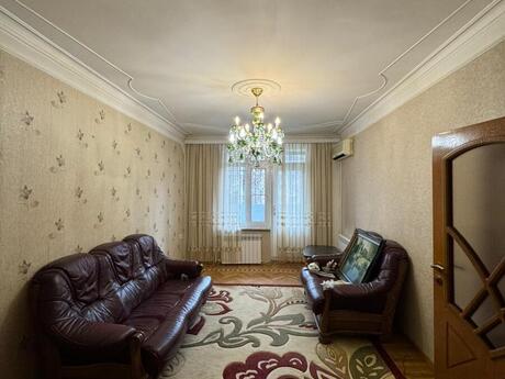 Объявление №5761296 - Баку, м. Иншаатчылар, 4-комн., 95 м², 1/9 этаж