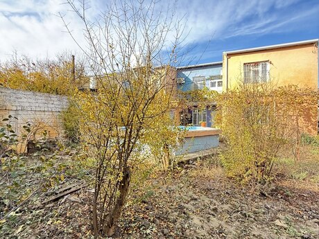 5 otaqlı həyət evi/bağ evi - Buzovna q. - 220 m²