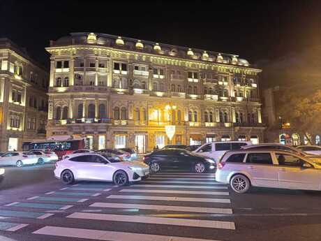 4 otaqlı köhnə tikili - İçəri Şəhər m. - 105 m²