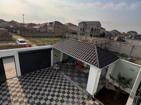 5 otaqlı həyət evi/bağ evi - Binə q. - 200 m²