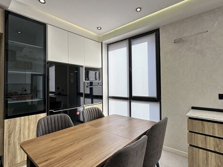 3-room apartment for rent, 100 m², Nizami: 1 500 ₼/mo 5