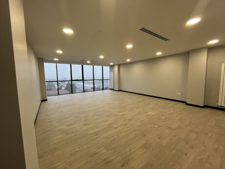 2-комн. офис - м. Нариман Нариманов - 146 м²
