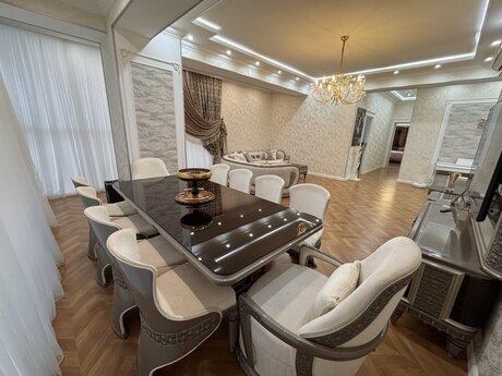 4 otaqlı yeni tikili - Şah İsmayıl Xətai m. - 220 m²