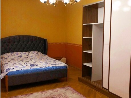 3 otaqlı yeni tikili - 28 May m. - 145 m²