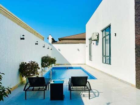 4 otaqlı həyət evi/bağ evi - Mərdəkan q. - 270 m²