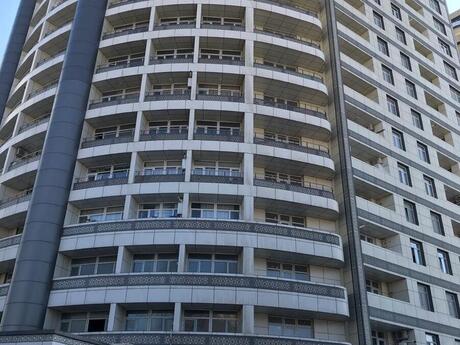 Elan №5762790 - Bakı, Nizami m., 2 otaqlı, 115 m²