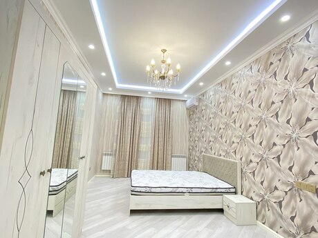 4 otaqlı yeni tikili - 28 May m. - 140 m²