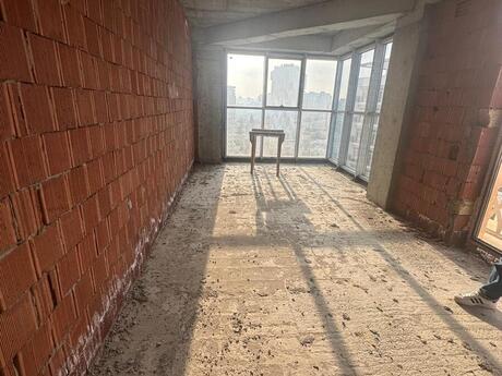 3-room apartment, 113 m², Triumph Palace: 325 000 ₼ 2