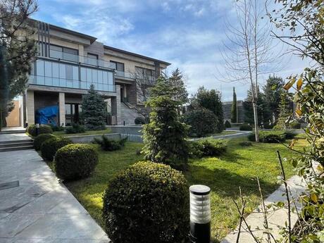 6 otaqlı həyət evi/bağ evi - Bilgəh q. - 650 m²