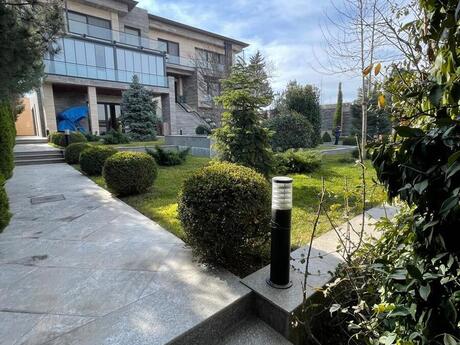 6 otaqlı həyət evi/bağ evi - Bilgəh q. - 650 m²