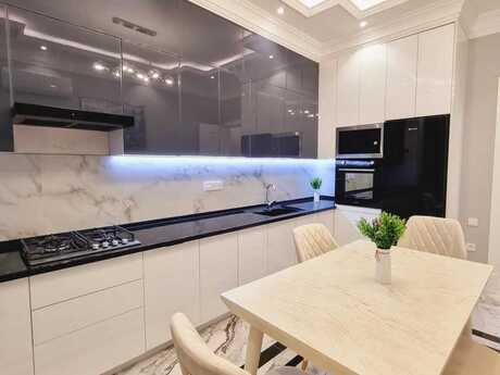 3-room apartment for rent, 166 m², Elmlər Akademiyası: 2 900 ₼/mo 5