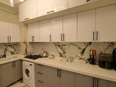 3 otaqlı yeni tikili - Bakıxanov q. - 85 m²