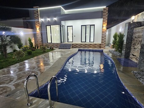 4 otaqlı həyət evi/bağ evi - Şüvəlan q. - 170 m²