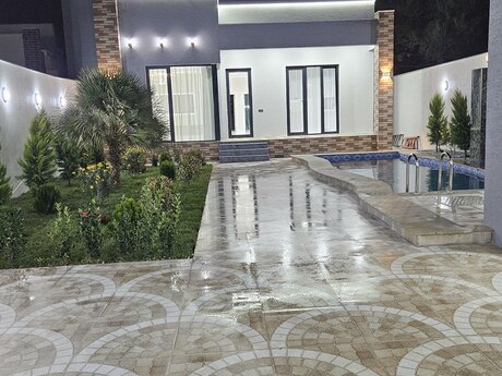 4 otaqlı həyət evi/bağ evi - Şüvəlan q. - 170 m²