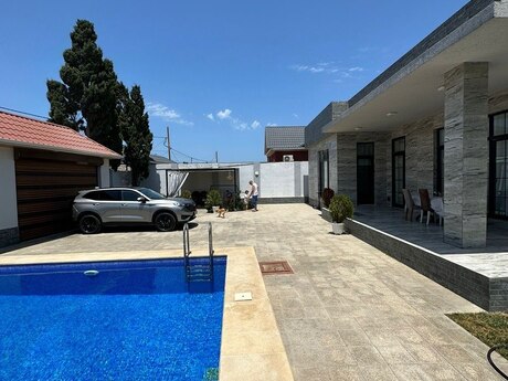 4 otaqlı həyət evi/bağ evi - Mərdəkan q. - 240 m²