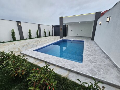 4 otaqlı həyət evi/bağ evi - Şüvəlan q. - 160 m²