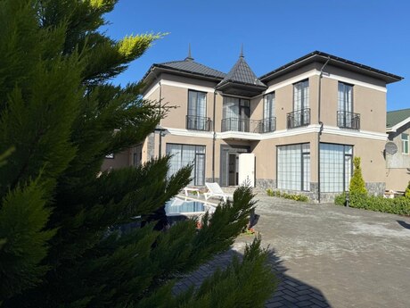 4 otaqlı həyət evi/bağ evi - Mərdəkan q. - 380 m²
