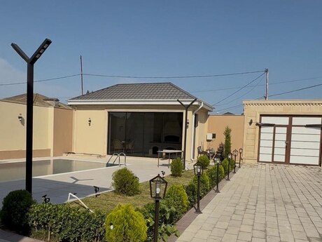 4 otaqlı həyət evi/bağ evi - Bilgəh q. - 300 m²