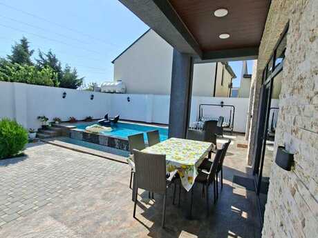 4 otaqlı həyət evi/bağ evi - Mərdəkan q. - 280 m²