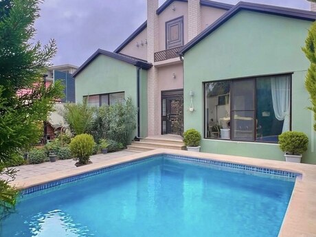 4 otaqlı həyət evi/bağ evi - Mərdəkan q. - 240 m²