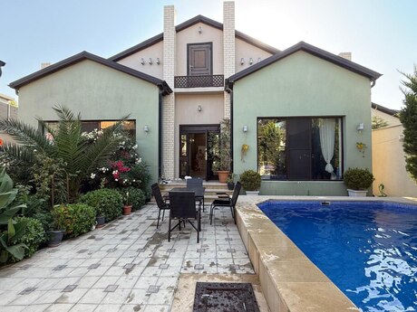 4 otaqlı həyət evi/bağ evi - Mərdəkan q. - 240 m²