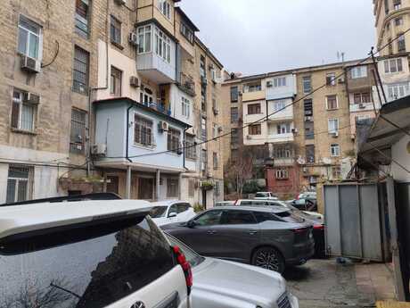Elan №5765717 - Bakı, Nizami m., 3 otaqlı, 60 m², 2/5 mərtəbə