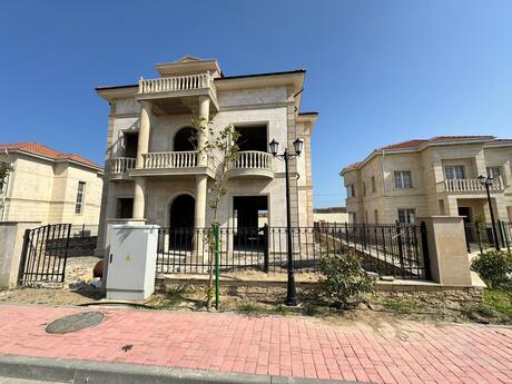 10 otaqlı həyət evi/bağ evi - Nardaran q. - 430 m²