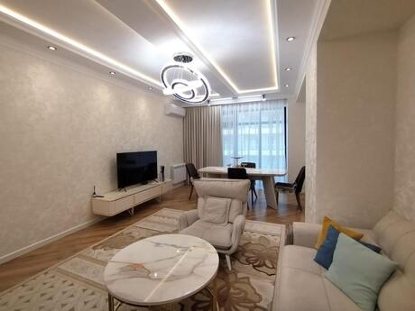 3 otaqlı yeni tikili - 8 Noyabr m. - 148 m²