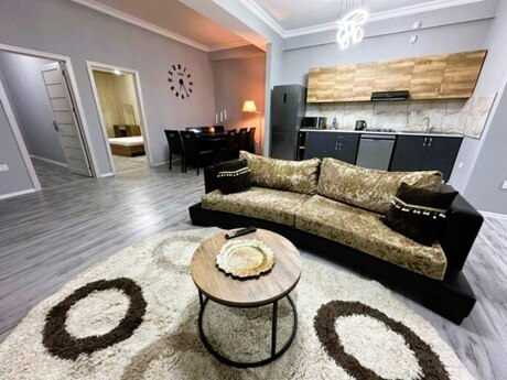 3 otaqlı yeni tikili - 8 Noyabr m. - 91 m²