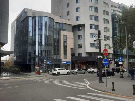 1 otaqlı ofis - Nizami m. - 20 m²
