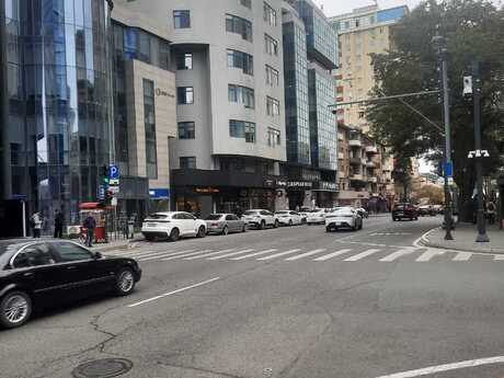 1 otaqlı ofis - Nizami m. - 20 m²