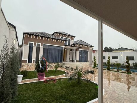 4 otaqlı həyət evi/bağ evi - Şüvəlan q. - 180 m²