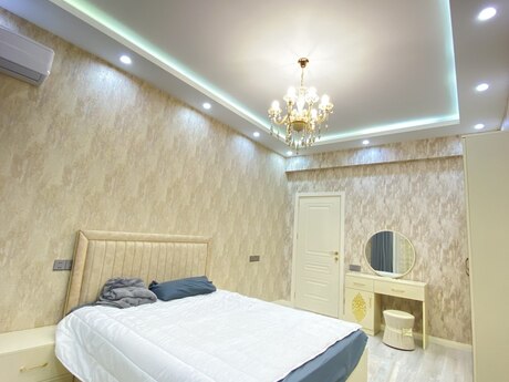 3 otaqlı yeni tikili - 28 May m. - 145 m²