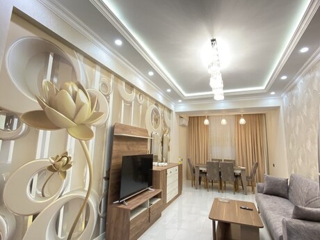 3 otaqlı yeni tikili - 28 May m. - 145 m²