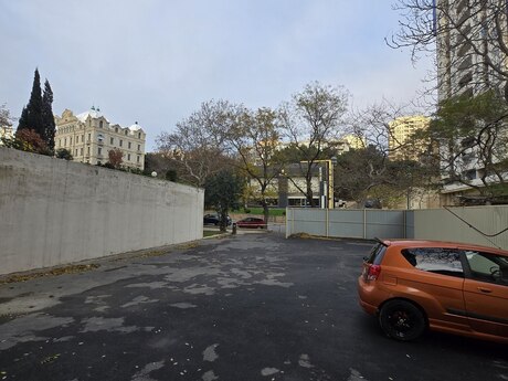 Obyekt - 28 May m. - 800 m²