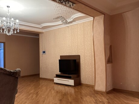Объявление №5767355 - Баку, м. Низами, 4-комн., 170 м², 11/23 этаж