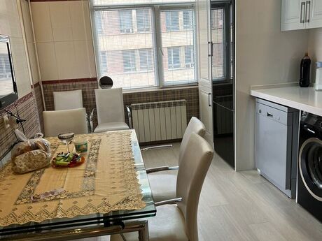 Kirayə 3 otaqlı mənzil, 130 m², Nizami: 1 400 ₼/ay 4
