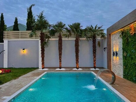 5 otaqlı həyət evi/bağ evi - Mərdəkan q. - 420 m²