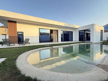 4 otaqlı həyət evi/bağ evi - Nardaran q. - 380 m²