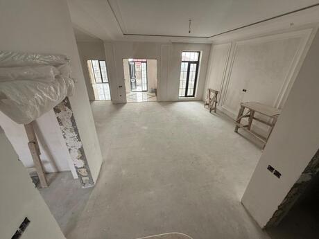 6 otaqlı həyət evi/bağ evi - Badamdar q. - 440 m²