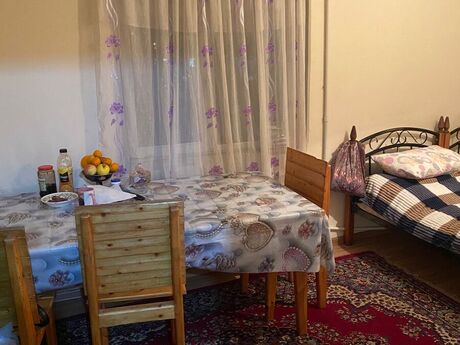 2 otaqlı köhnə tikili - Badamdar q. - 30 m²